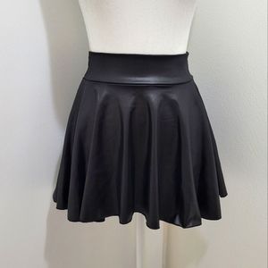 Black Mini Skirt XS